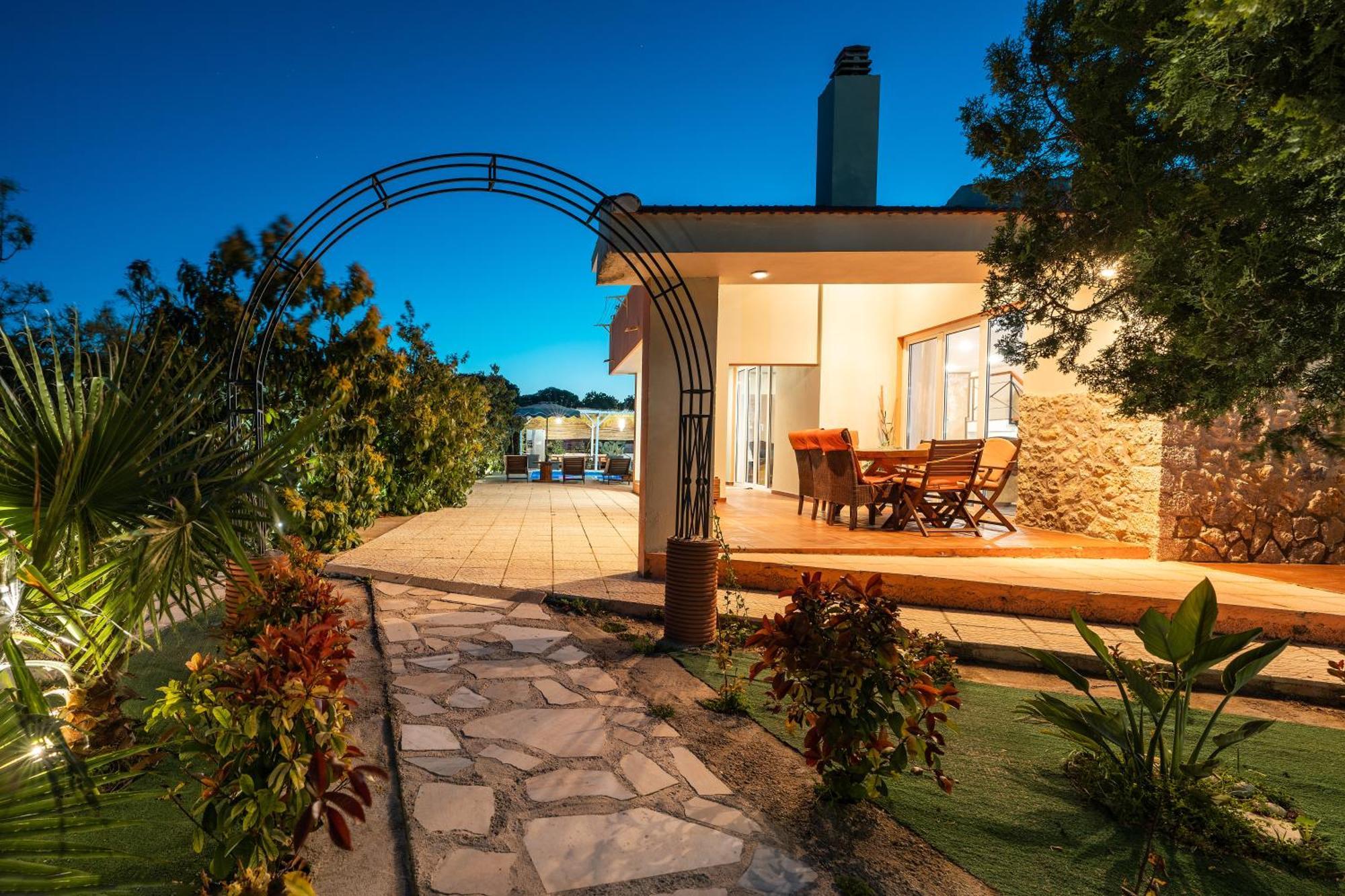 Artzy Villa Rhodes City Exterior foto